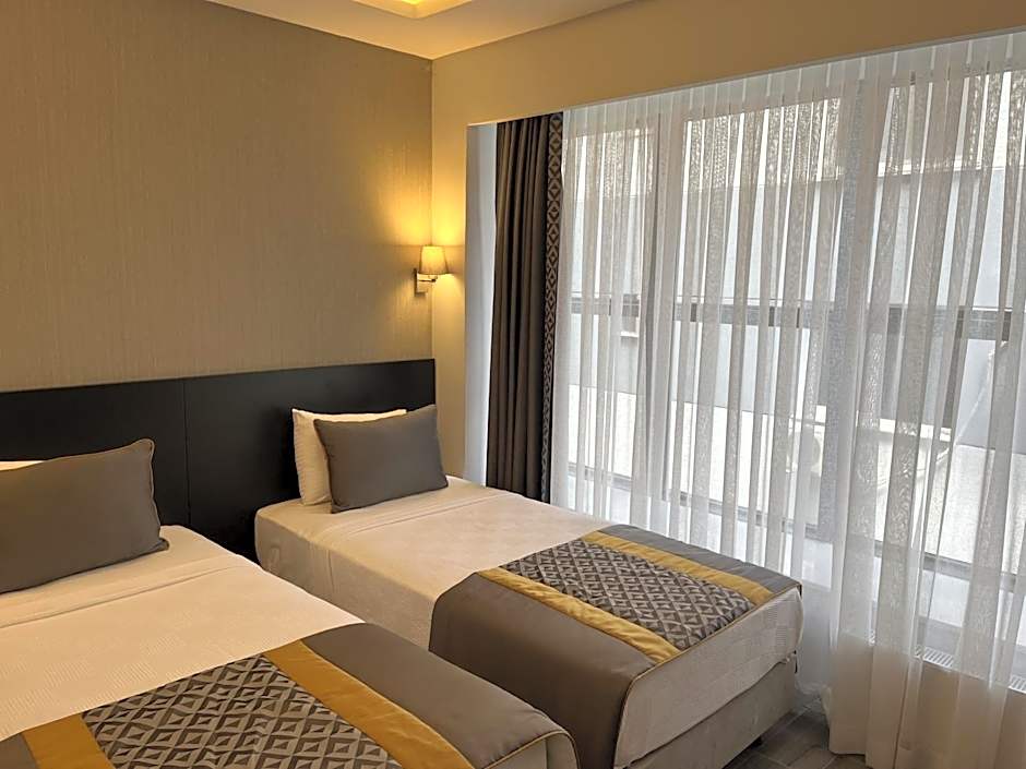 Riva Hotel Alsancak