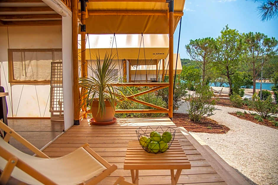 Arena One 99 Glamping