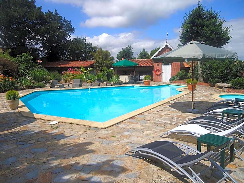 Hôtel De La Barbacane