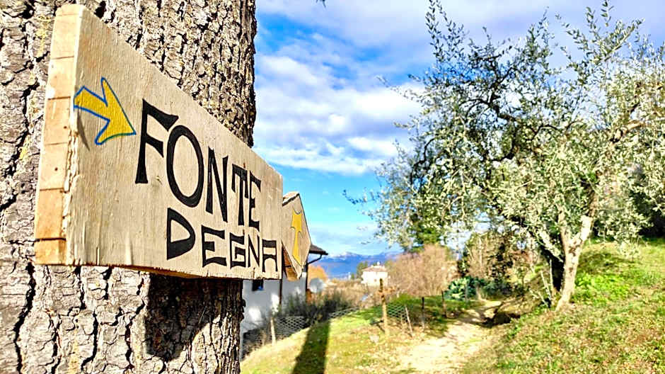 Fonte Degna - Alloggio e Sito Storico