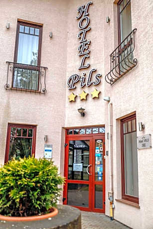 Hotel Pils with Self-Check in