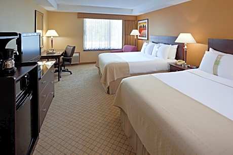 Double Room with Two Double Beds and Bath Tub - Disability Access/ Non-Smoking