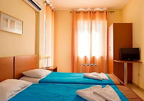 Apartment (4 Adults)