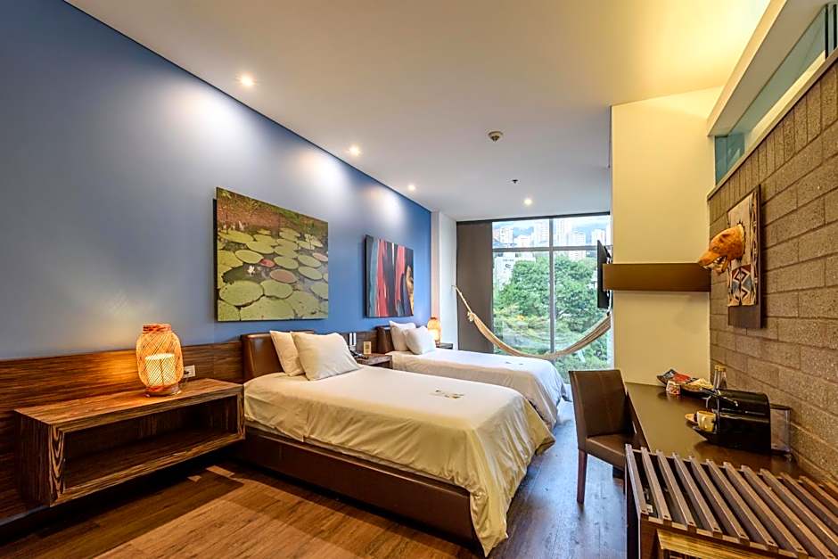 Diez Hotel Categoría Colombia