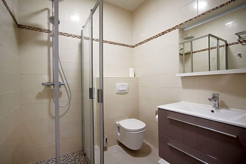 Hôtel et Résidence Ta Kladia - Omigna