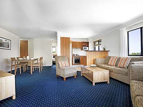 Three-Bedroom Dual Key