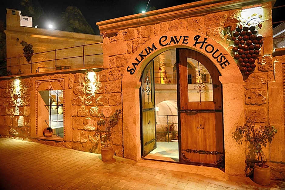 Salkım Cave House