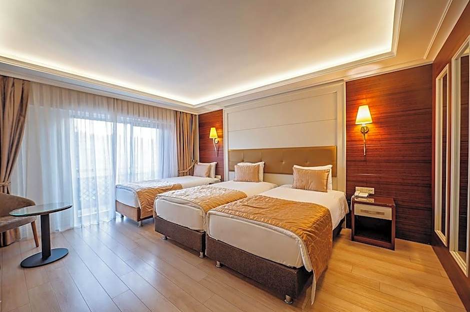 Grand Marcello Hotel