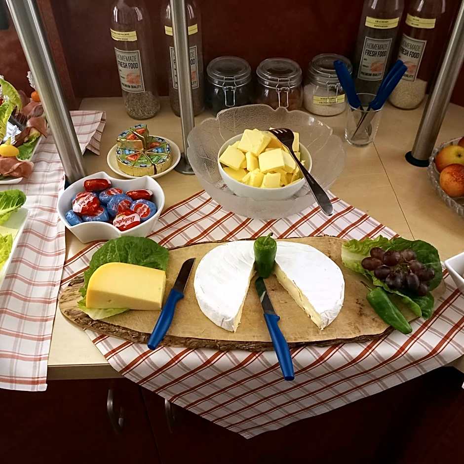 Stadt-gut-Hotel Rheinischer Hof