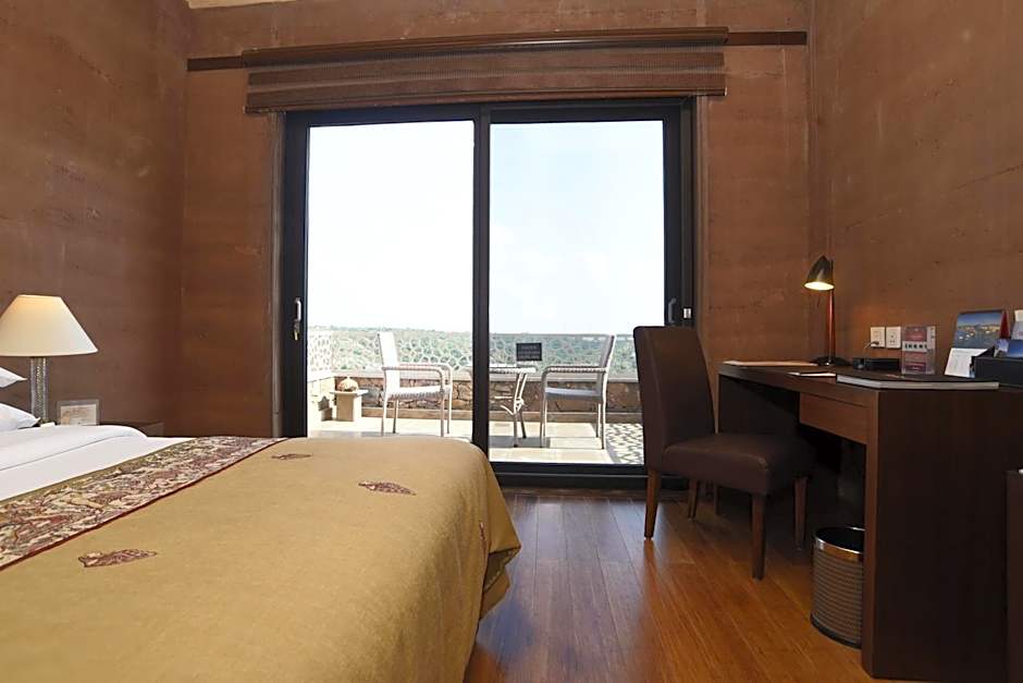 Photo 1 of 9 of Suite, Valley View, Terrace