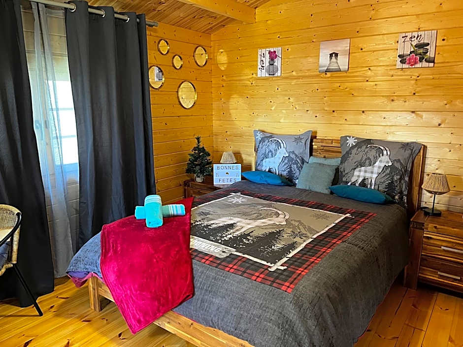 Les Chalets de Marie 974- Jacuzzi SPA privatif dans le chalet , sans vis à vis , vue mer