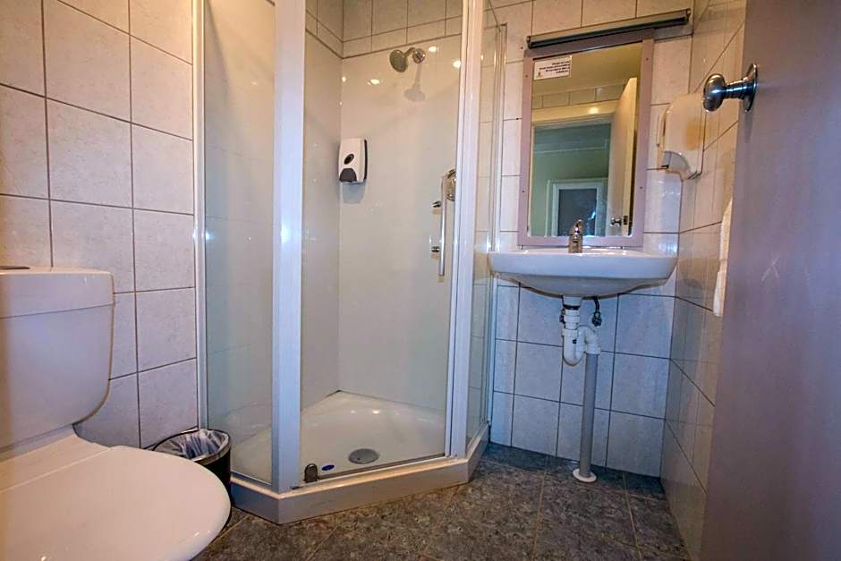 Hotel Waterloo & Backpackers