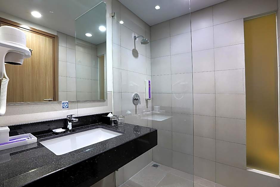 Quest Prime Cikarang by ASTON