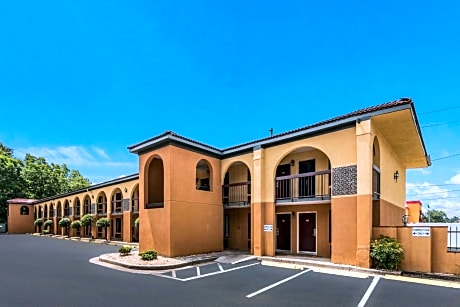 Econo Lodge