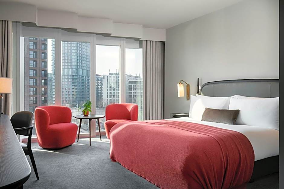 The Stratford, Autograph Collection