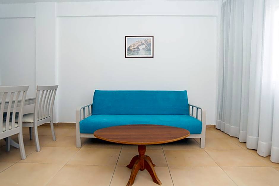 Flora Hotel Apartments