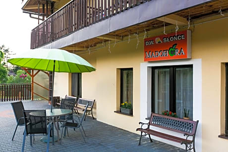 MADOHORA_SŁOŃCE
