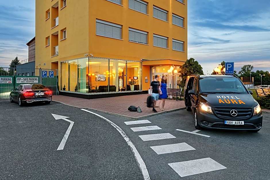 Hotel Aura Design & Garden Pool