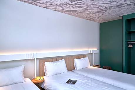 Room with 3 Single Beds