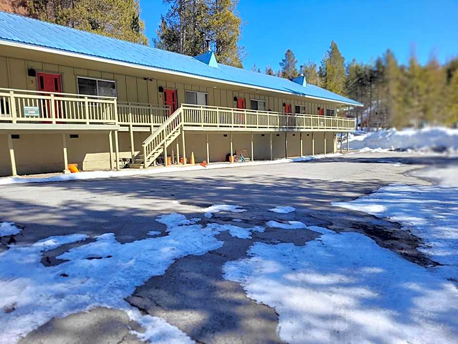 The Tamarack Lodge