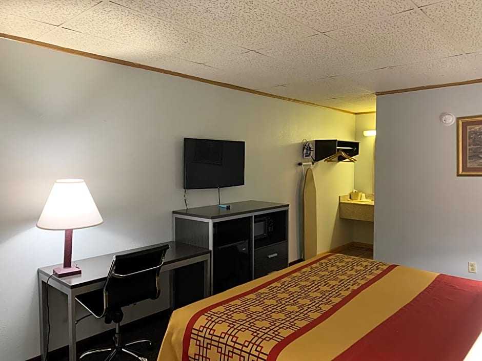Pigeon Forge Parkway Inn