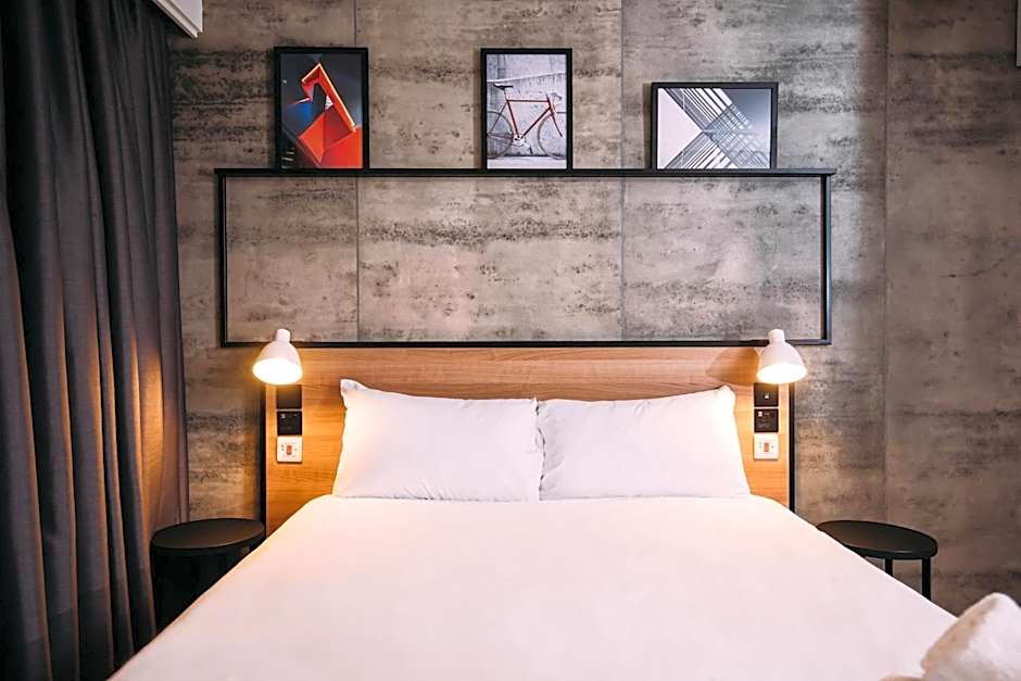 Ibis Belfast City Centre