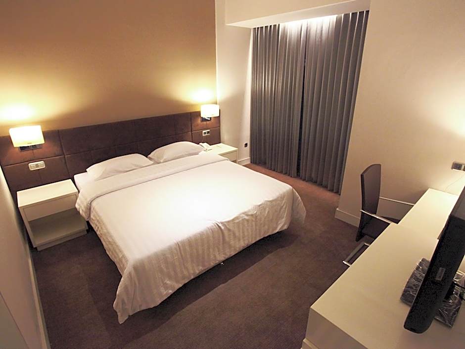 Grand Kecubung Hotel