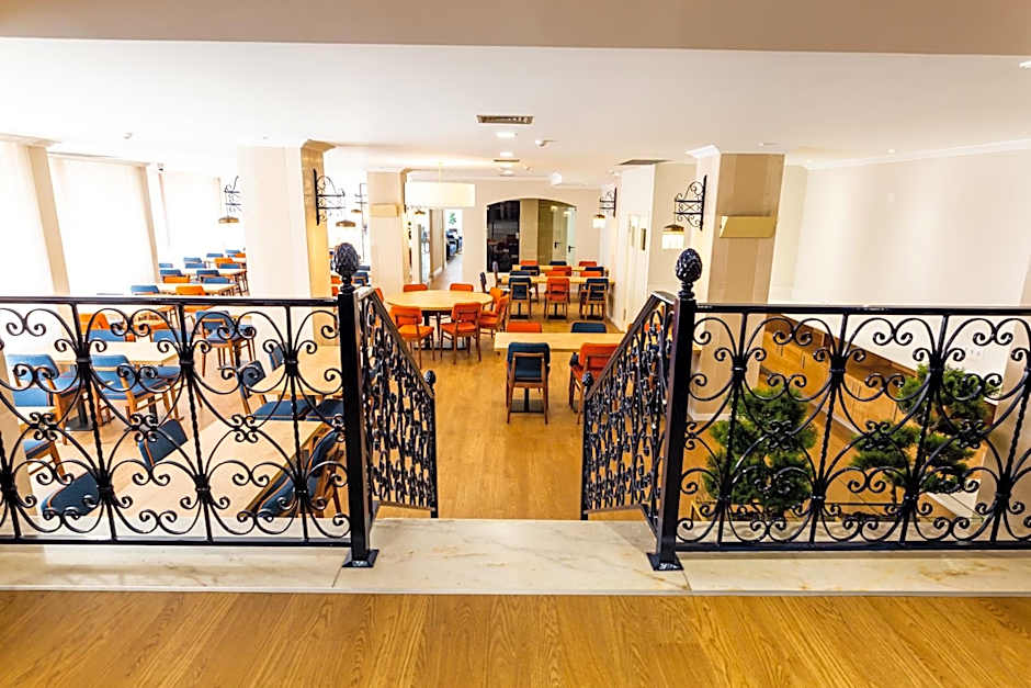 Dona Amélia Hotel by RIDAN Hotels