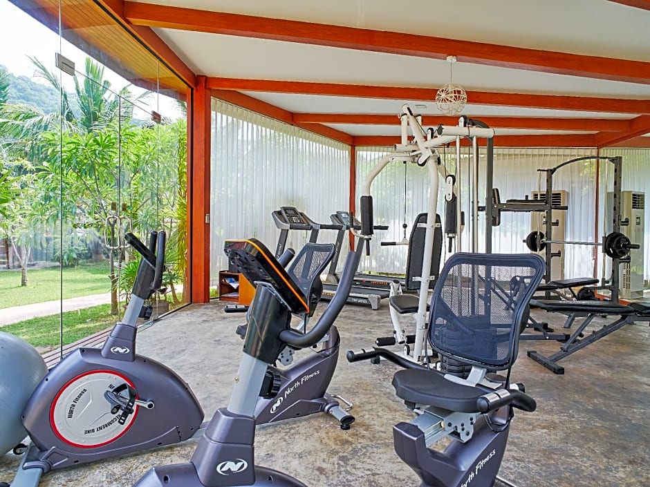 Kata Lucky Villa & Pool Access