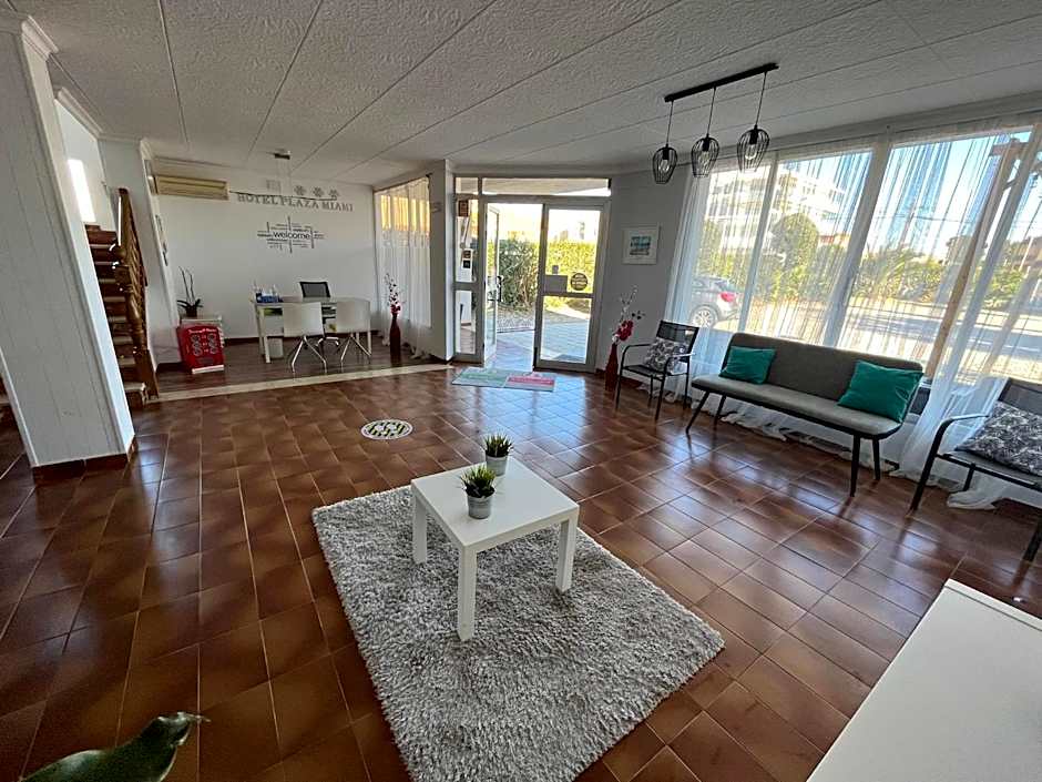 Hotel Plaza Miami - Sólo Adultos