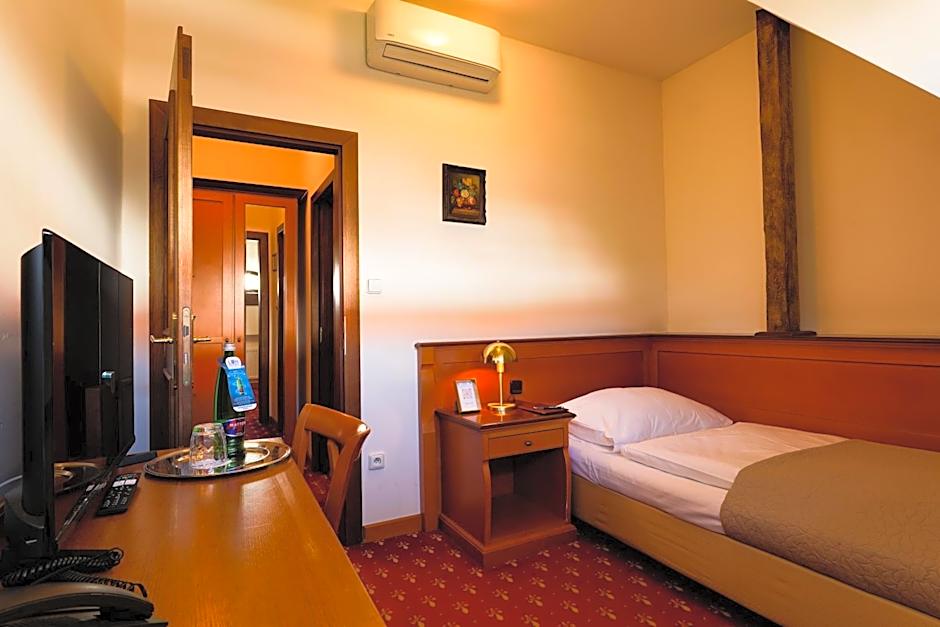 LH Hotel Gold