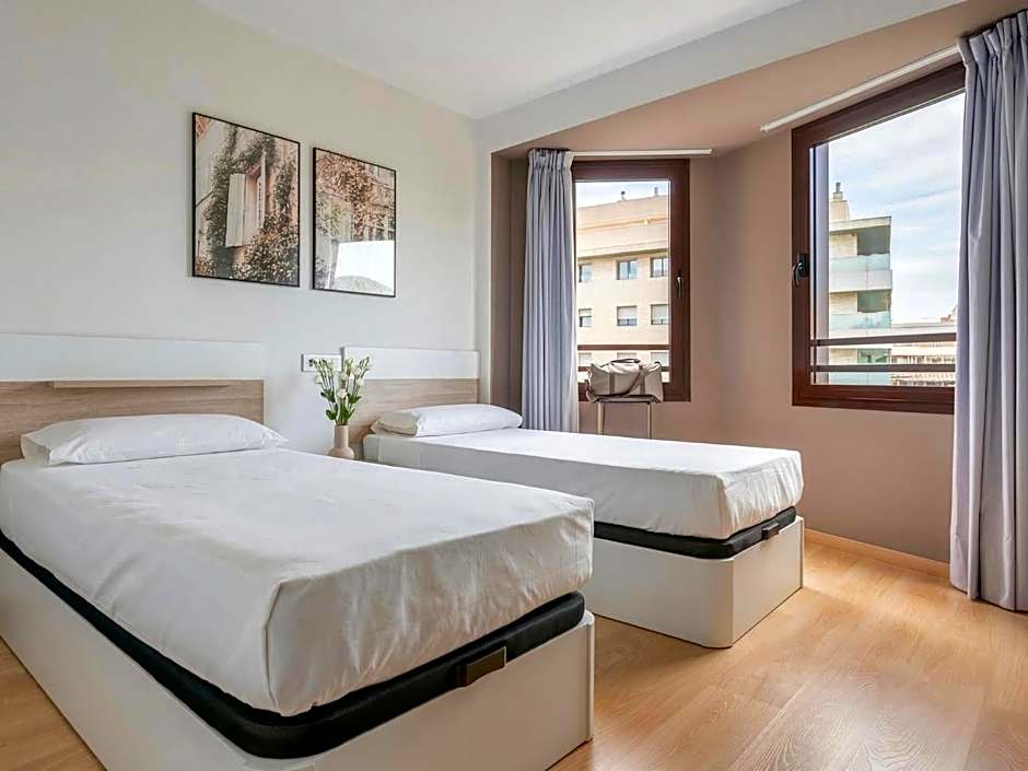 Limehome Barcelona Carrer de Fontcoberta - Digital Access
