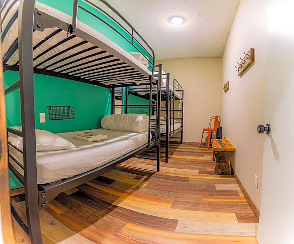 Pintler's Portal Hostel