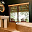 Mpeti Lodge