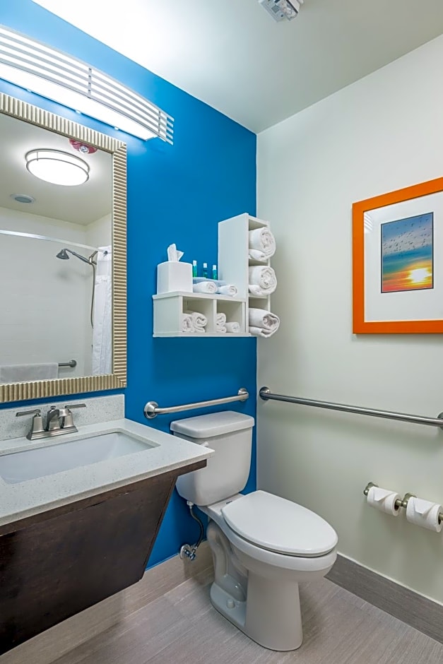 Holiday Inn Express Saint Simons Island, an IHG Hotel