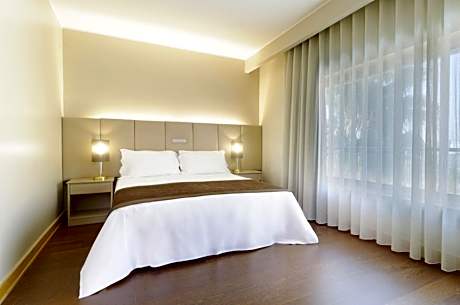 1 Double Bed, Premium Suite, Non-Smoking