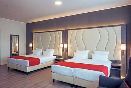 Quadruple Room with 4 Single Beds