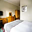 The National Hotel