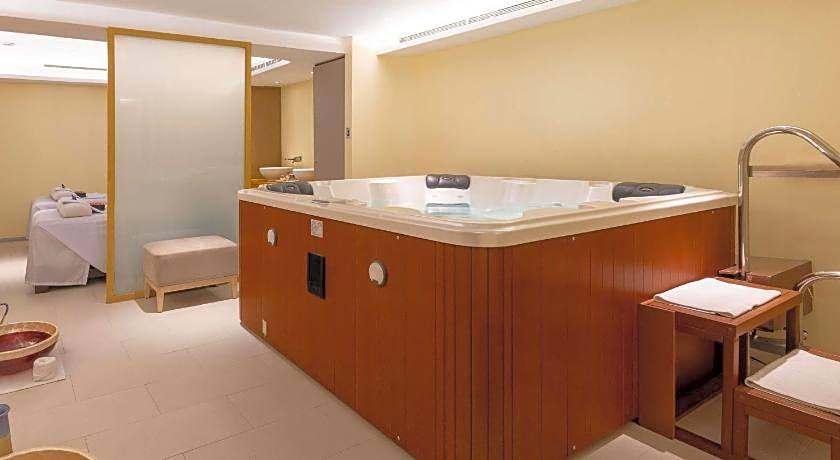 Novotel Manila Araneta Center