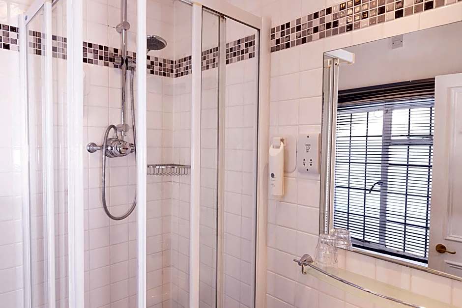 Cromwell Lodge Hotel by Greene King Inns