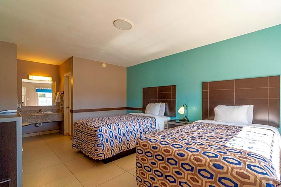 Woodfield Inn & Suites Hotel O, Yoakum TX 111