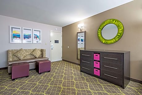 King Room - Non-Smoking