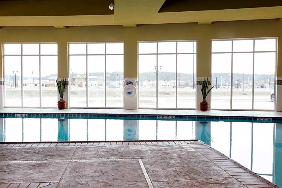 Holiday Inn and Suites East Peoria By IHG