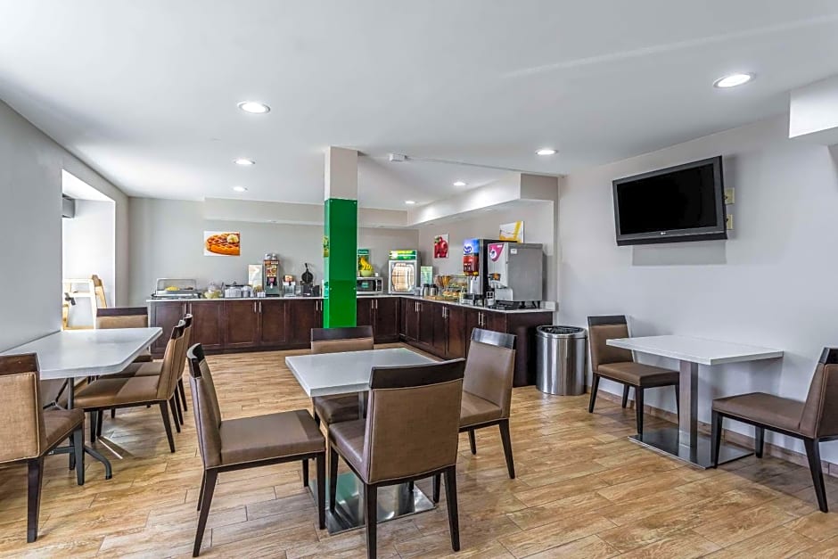 Quality Inn & Suites El Paso I-10