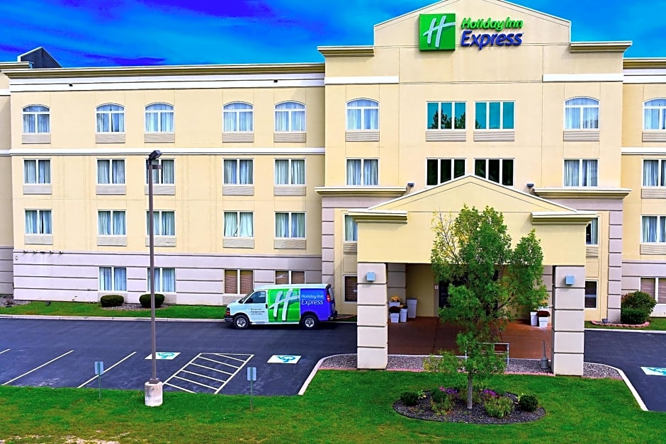 Holiday Inn Express Syracuse-Fairgrounds, an IHG Hotel