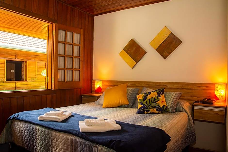 Pousada Recanto Ninho Verde Chalés