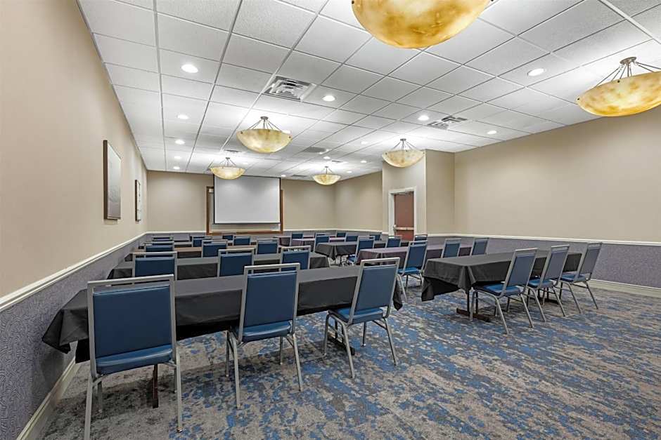 Best Western Plus Dubuque Hotel & Conference Center