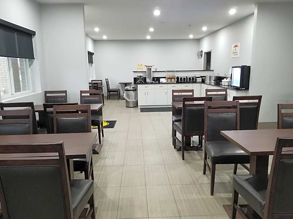 Super 8 by Wyndham Windsor/Dougall