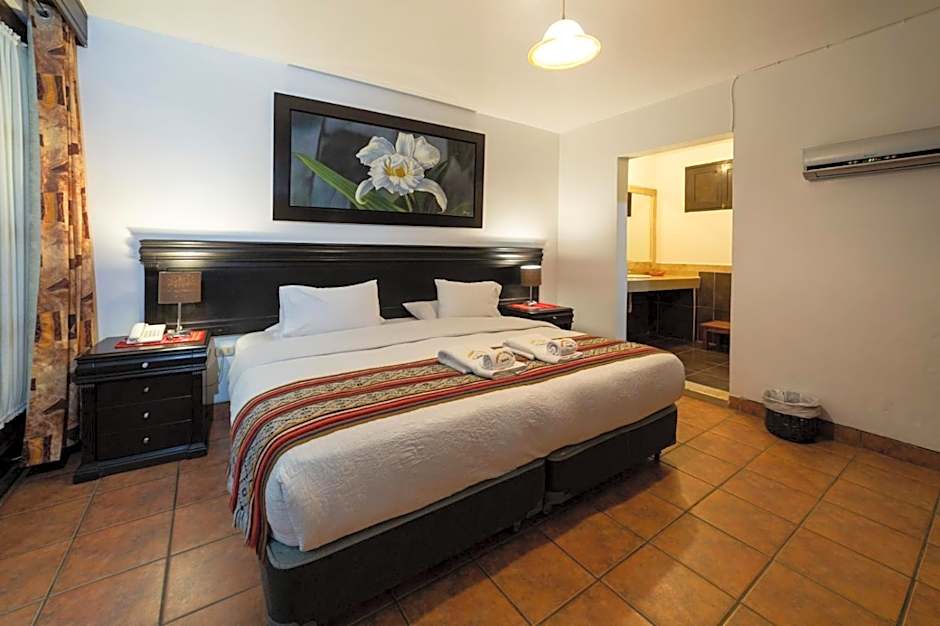 Gringo Bill's Boutique Hotel