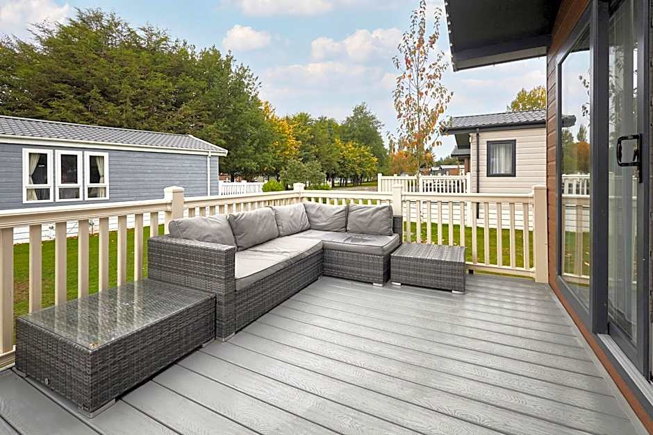 Bluebell Lodge with Hot Tub